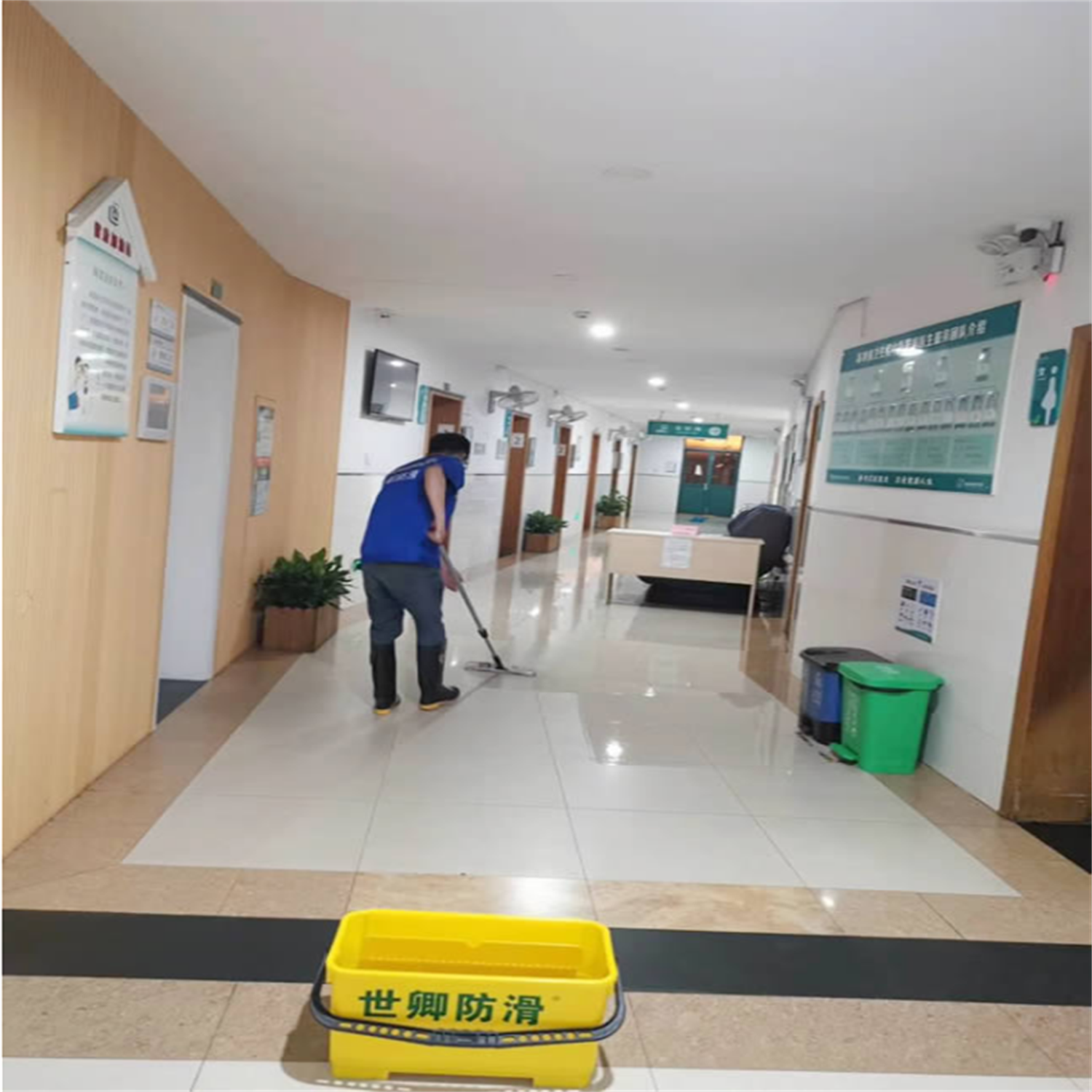 卫生院全面积地面防滑施工